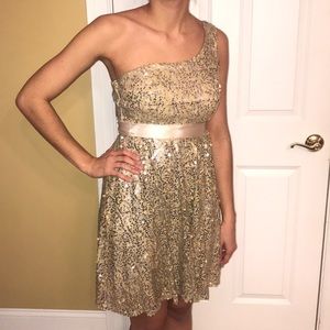 One Shoulder Gold Sequin Homecoming/Formal Dress